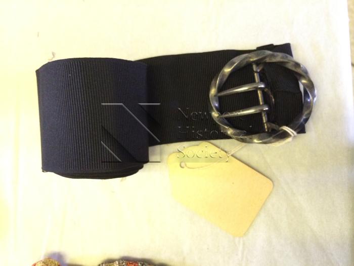 Belt (costume accessory)