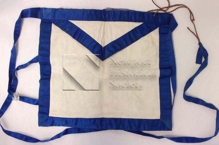 apron (main garment)