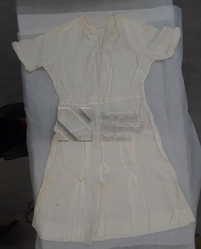 Dress (garment)